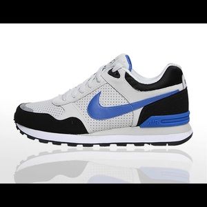 Nike Air size 10.5 shoes